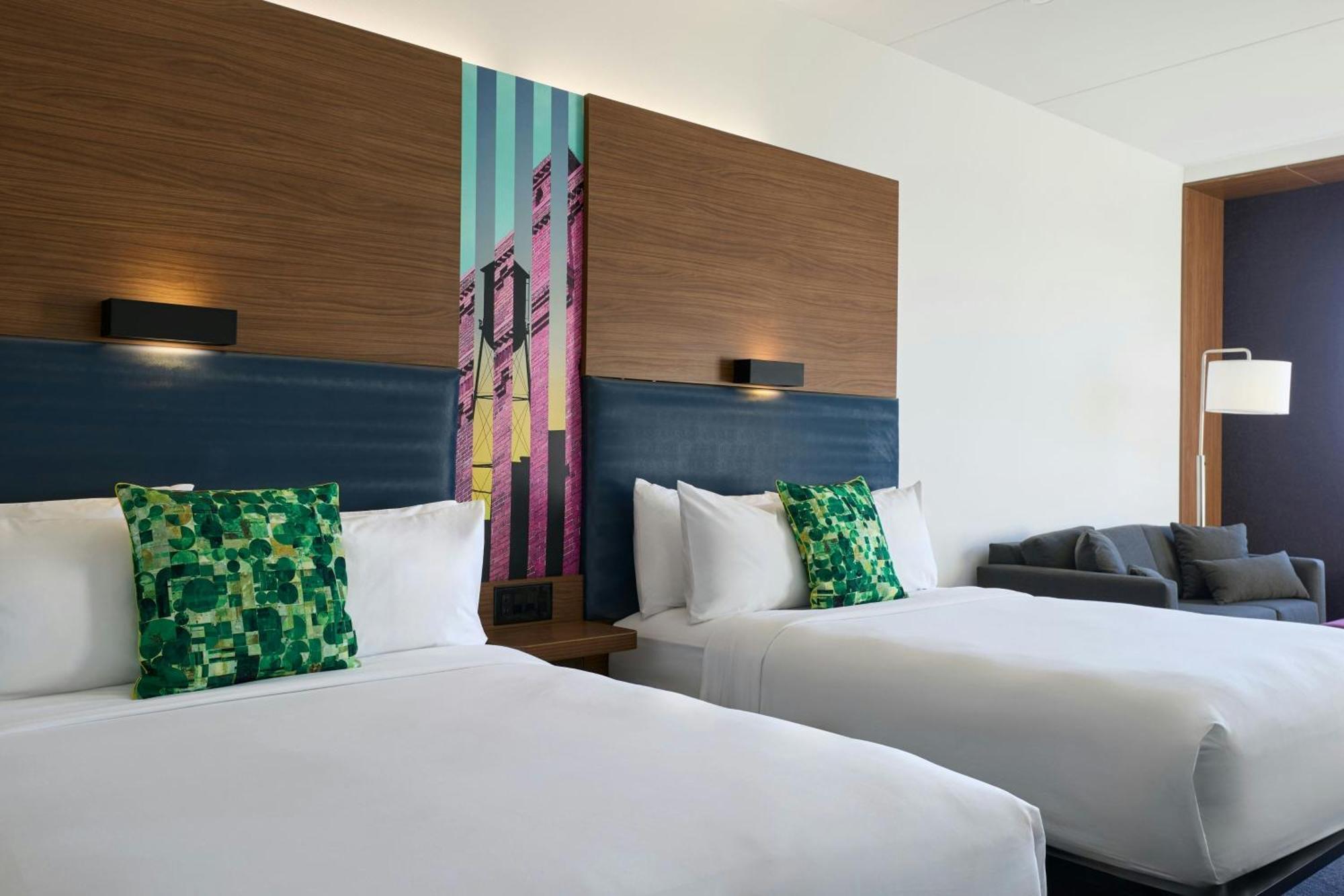 Отель Aloft Durham Downtown Экстерьер фото
